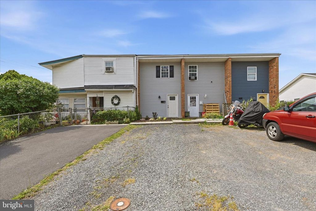 135 BEEDEN LN, Front Royal, VA 22630