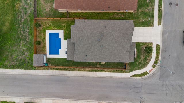 200 RUSTIC SPGS, Universal City, TX 78148