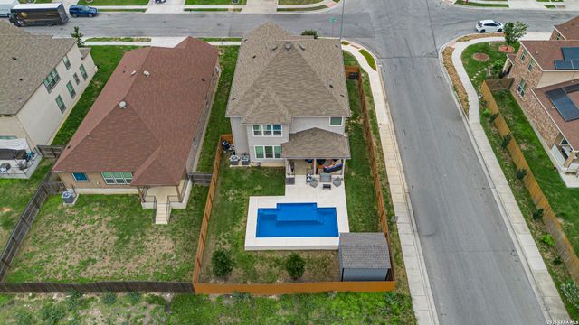 200 RUSTIC SPGS, Universal City, TX 78148