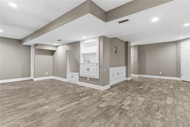 8301 W 144th Street, Overland Park, KS 66223