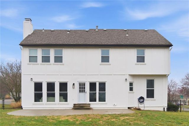 8301 W 144th Street, Overland Park, KS 66223