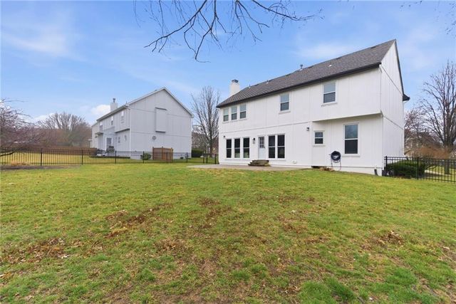 8301 W 144th Street, Overland Park, KS 66223