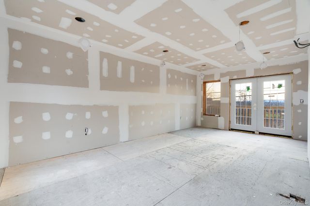 233 Forest Hill Drive, Kingston, NY 12401