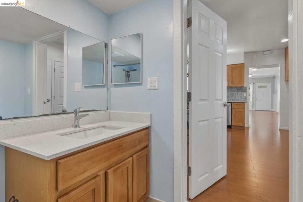 Image 26 of property listing at 340 Foothill Blvd, Oakland, CA 94606