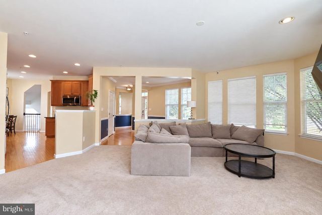 8844 SONG SPARROW DR, Gainesville, VA 20155