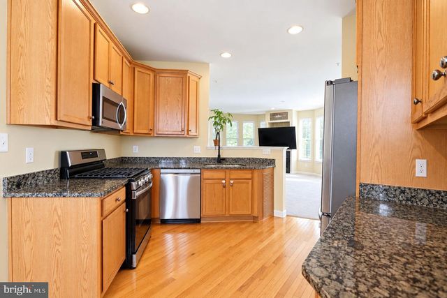 8844 SONG SPARROW DR, Gainesville, VA 20155