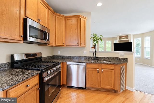 8844 SONG SPARROW DR, Gainesville, VA 20155