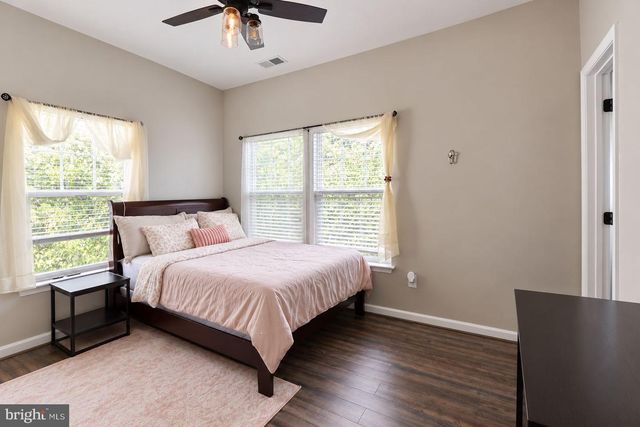 8844 SONG SPARROW DR, Gainesville, VA 20155