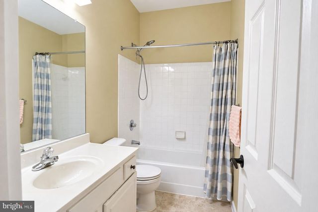 8844 SONG SPARROW DR, Gainesville, VA 20155