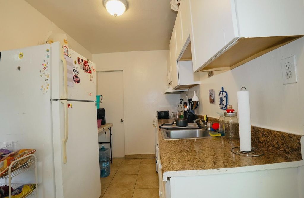 Image 14 of property listing at 271 Coolidge Street, Coalinga, CA 93210