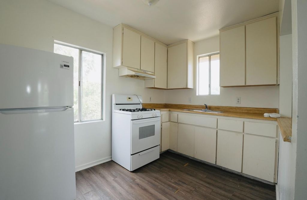 Image 23 of property listing at 271 Coolidge Street, Coalinga, CA 93210