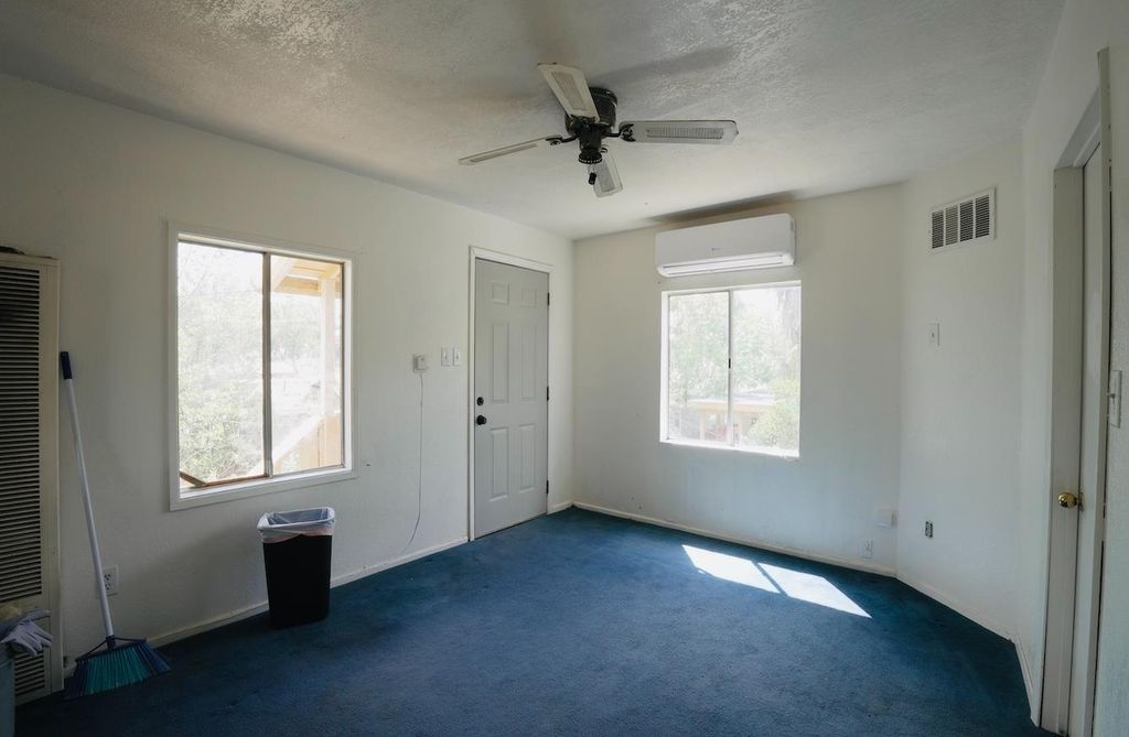 Image 24 of property listing at 271 Coolidge Street, Coalinga, CA 93210