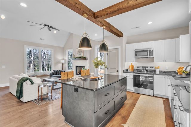 124 James Drive, Townville, SC 29689