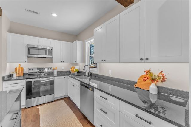 124 James Drive, Townville, SC 29689