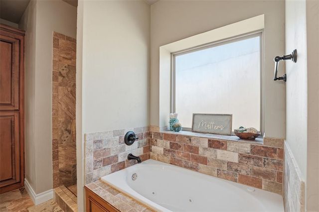 11648 NW 111th Street, Yukon, OK 73099