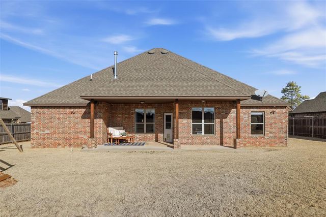 11648 NW 111th Street, Yukon, OK 73099