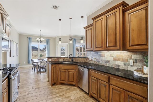 11648 NW 111th Street, Yukon, OK 73099