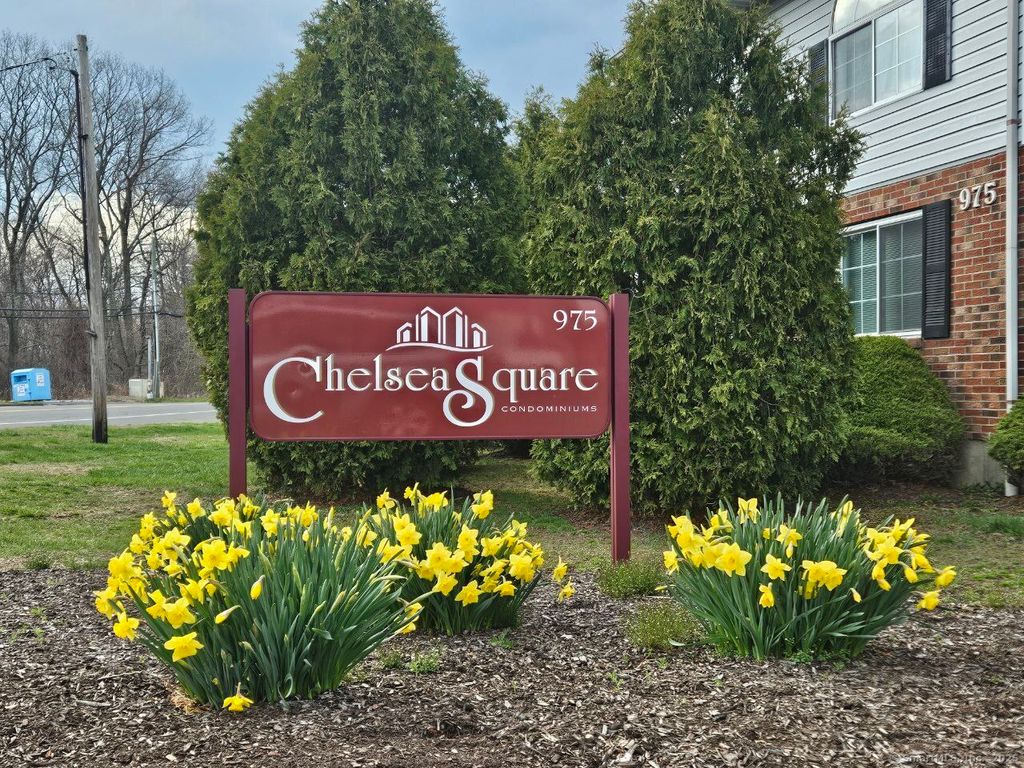 975 Meriden Road APT 11, Waterbury, CT 06705