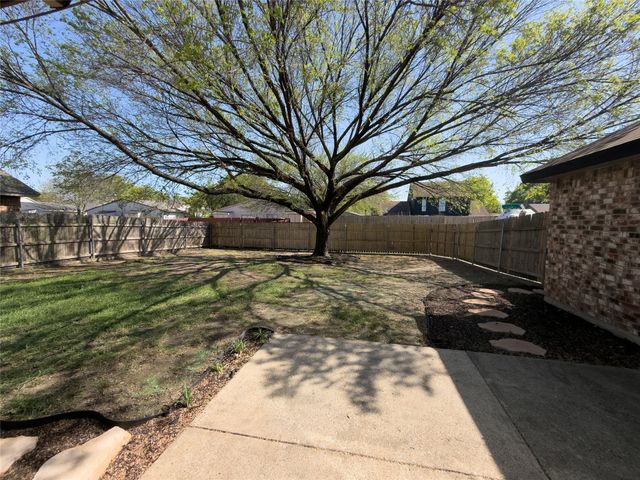 432 Belt Line, Cedar Hill, TX 75104