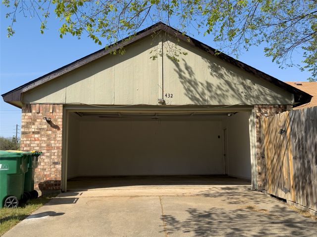 432 Belt Line, Cedar Hill, TX 75104