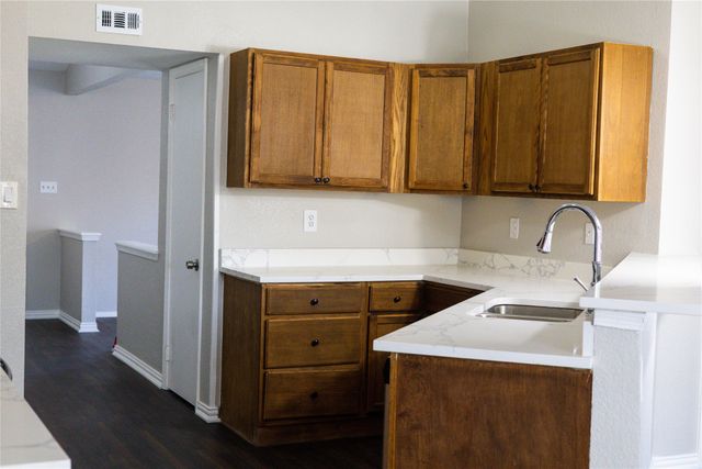 432 Belt Line, Cedar Hill, TX 75104