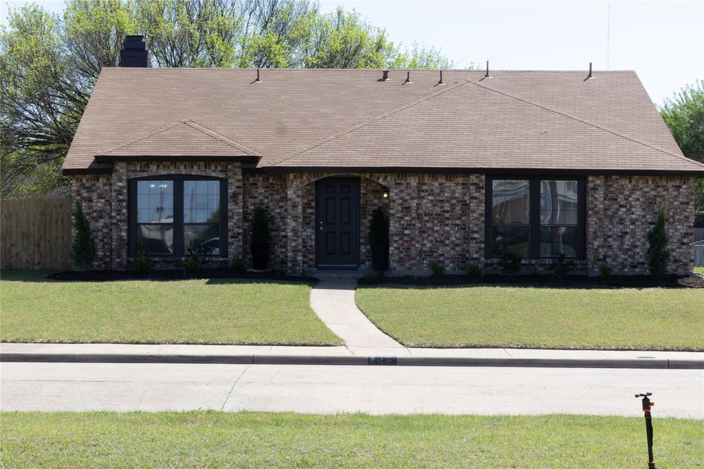 432 Belt Line, Cedar Hill, TX 75104