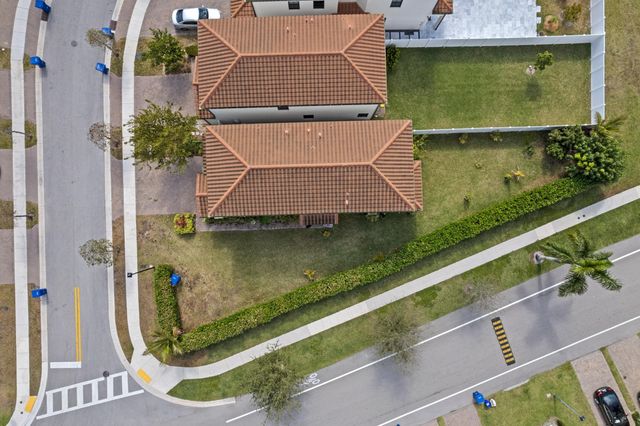 4021 Sycamore Cove, Riviera Beach, FL 33410