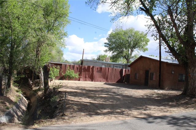 148 El Llano Road, Espanola, NM 87532