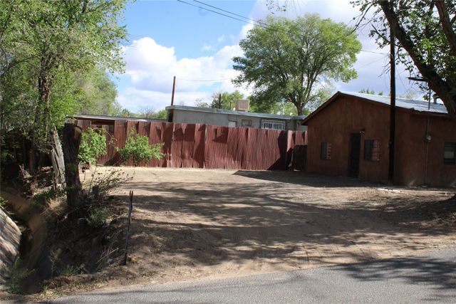 148 El Llano Road, Espanola, NM 87532