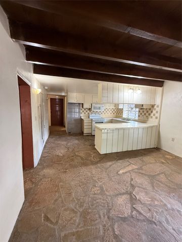 148 El Llano Road, Espanola, NM 87532