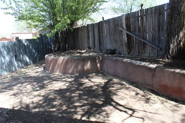 148 El Llano Road, Espanola, NM 87532