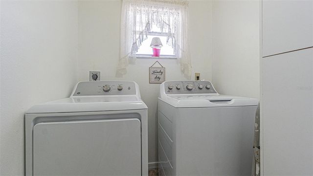 37403 STANFORD AVENUE, Zephyrhills, FL 33541