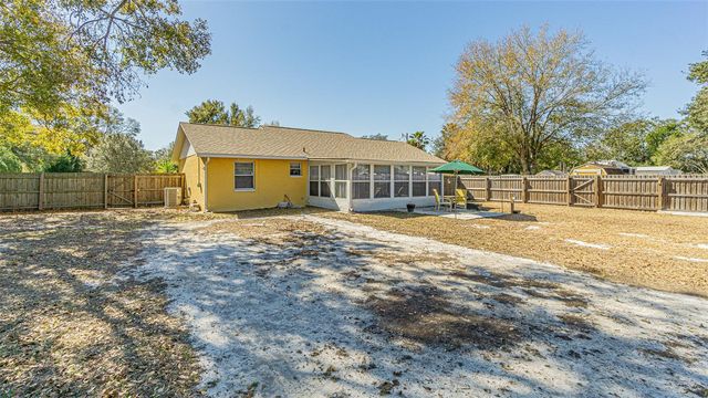 37403 STANFORD AVENUE, Zephyrhills, FL 33541
