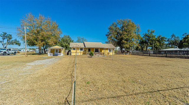 37403 STANFORD AVENUE, Zephyrhills, FL 33541