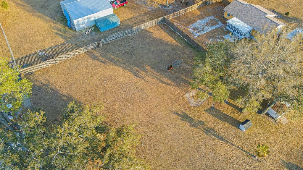 Image 20 of property listing at 37403 STANFORD AVENUE, Zephyrhills, FL 33541