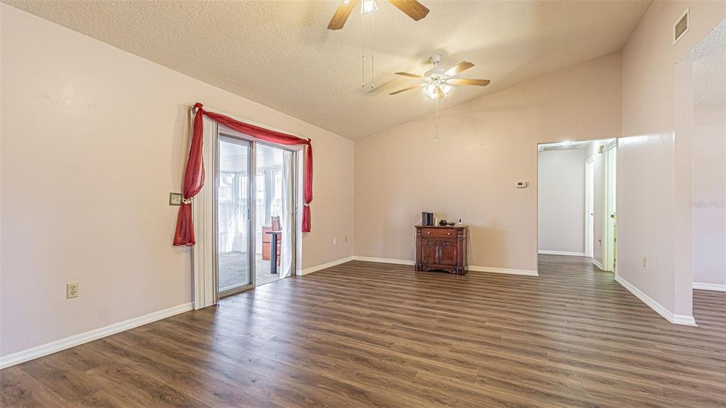 Image 27 of property listing at 37403 STANFORD AVENUE, Zephyrhills, FL 33541