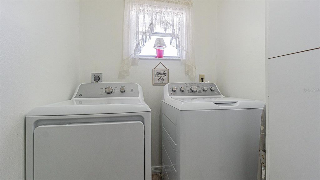 Image 36 of property listing at 37403 STANFORD AVENUE, Zephyrhills, FL 33541