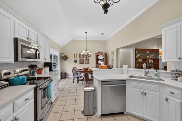 1006 Azalea Garden Drive, Shreveport, LA 71115