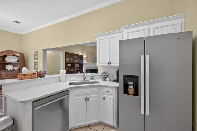 1006 Azalea Garden Drive, Shreveport, LA 71115