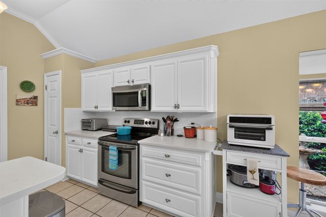 1006 Azalea Garden Drive, Shreveport, LA 71115