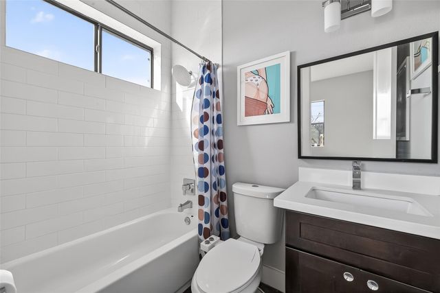 606 Pacific Street, Houston, TX 77006