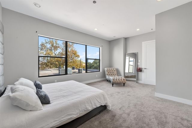 606 Pacific Street, Houston, TX 77006