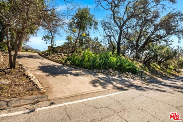 3172 Rubio Canyon Road, Altadena, CA 91001