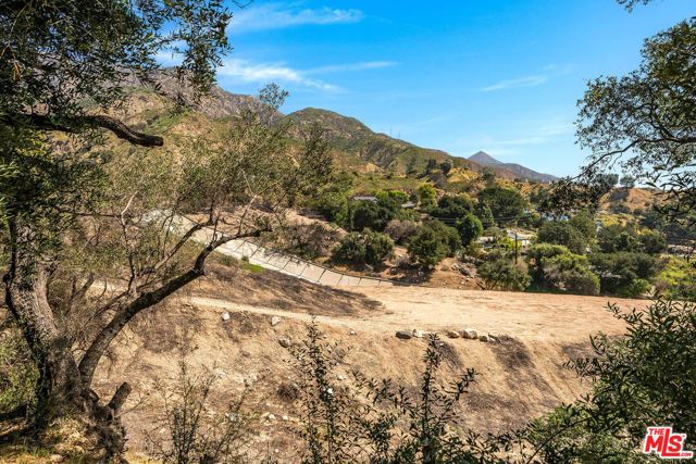 3172 Rubio Canyon Road, Altadena, CA 91001