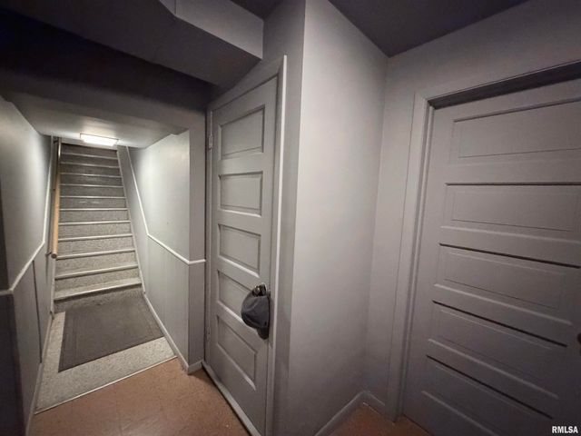 4036 N BROOKMONT Road, Peoria, IL 61614