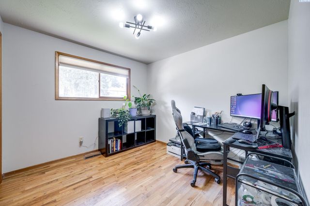 1810 NW Deane Street, Pullman, WA 99163