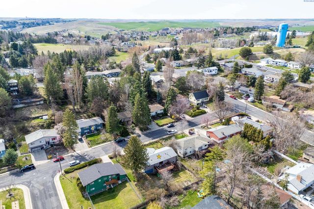 1810 NW Deane Street, Pullman, WA 99163