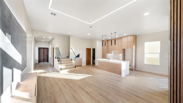 00 Noah Street, Houston, TX 77021
