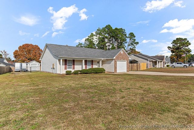 124 Haywood Drive, Raeford, NC 28376