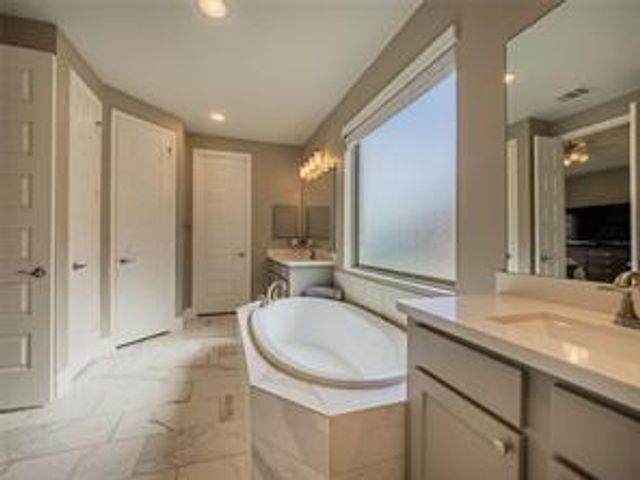 3703 Canyon Drive, Iowa Colony, TX 77583